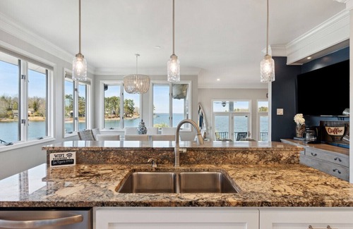 Lexington Casa | Dock Holiday on Lake Murray