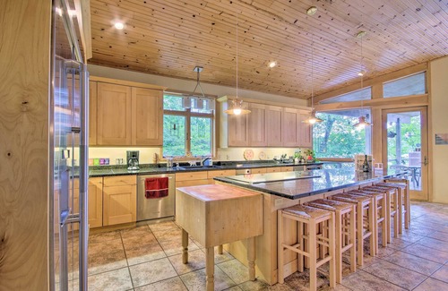 Stover Casa | Dock & Pool Table: House on Lake of the Ozarks