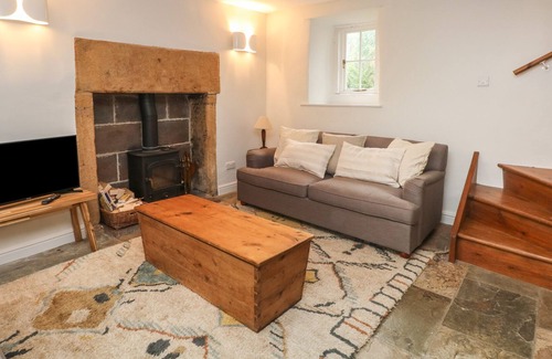 Winster Cabaña | DOE LEA COTTAGE, pet friendly, country holiday cottage in Winster