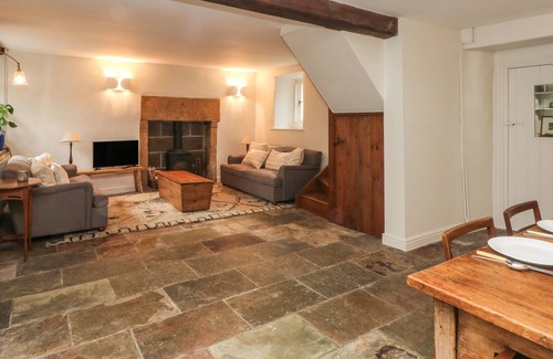 Winster Cabaña | DOE LEA COTTAGE, pet friendly, country holiday cottage in Winster