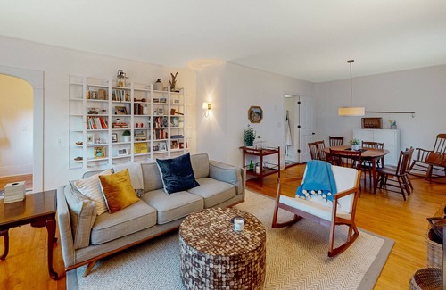 Belfast Casa | Dog-friendly, 19th-century home in the heart of town - walk everywhere