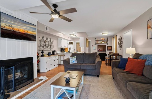 Ocean Ridge Condominio | Dog friendly 1st floor King bed in Ocean Ridge on 17th hole w/d arcade games