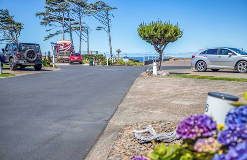 Agate Beach Alquiler De RV | Available with 50AMP, 30AMP, Water / Sewer hook up's, WiFi