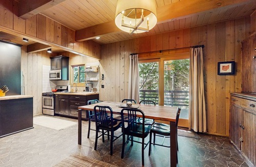 Arrowhead Villas Casa | Dog-friendly cabin near lake with large deck and great location
