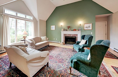 Marstons Mills Casa | Dog-Friendly Cape Retreat with Free WiFi, Gas Fireplace, and Updated Kitchen