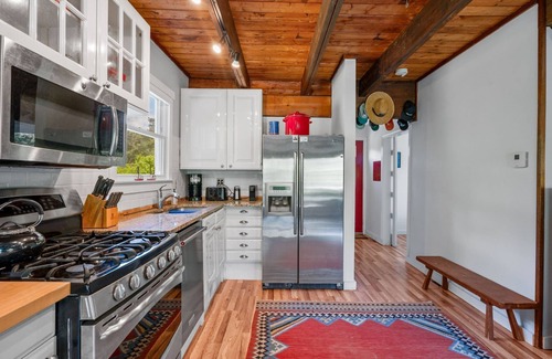 Harwich Port Cabaña | Dog-Friendly Cape Cottage Near Beach & Towns