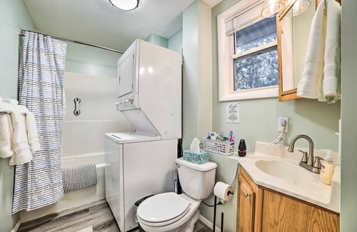 Harrison Cabaña | Dog-Friendly Harrison Retreat w/ Grill & Fire Pit!