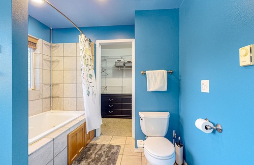 West Hills Casa | Dog-friendly home with private gym, firepit, fireplace, jetted tub, & W/D