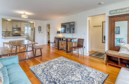 Green Lake Casa | ¡NUEVO LISTADO! Casa para perros y familias con cocina completa, WiFi, cable y Netflix.