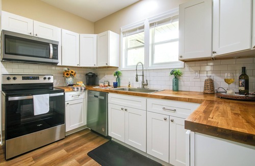 Jackson Casa | Dog-Friendly Jackson Home Near Downtown Hub!