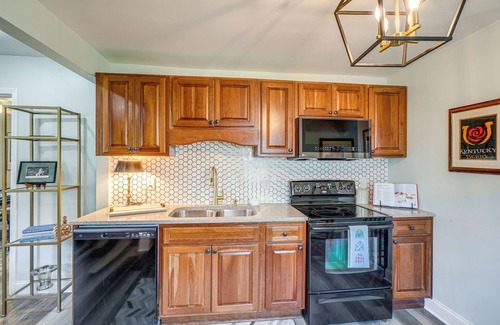 Louisville Casa | Dog-Friendly Louisville Home - 10 Mi to Downtown!