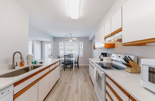 Buxton Casa | Dog-friendly ocean view home w/free WiFi, private W/D, & shared pool