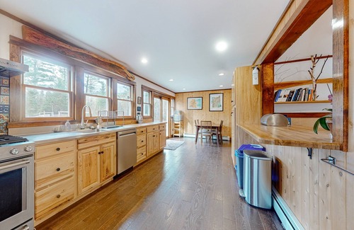 Easton Casa | Dog-friendly retreat near outdoor rec with wood stove, firepit, desk, & mtn view