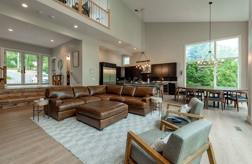 McHenry Casa | Dog Friendly Retreat w/ Dock, Hot Tub & Theater