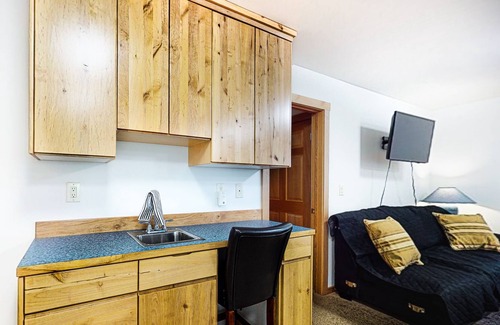 West Hills Casa | Dog-friendly, riverfront getaway with a wood stove & full kitchen!