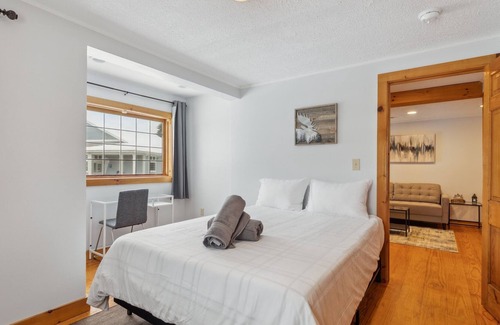 Campton Apartamento | Dog Friendly! Simple And Cozy Apartment Just Mins To Loon Mountain And Waterville Valley 1 Bedroom Apts by Redawning