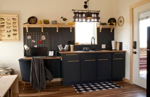 Sextonville Cabina | Dog friendly-The Mighty Pine Cabin with Sauna