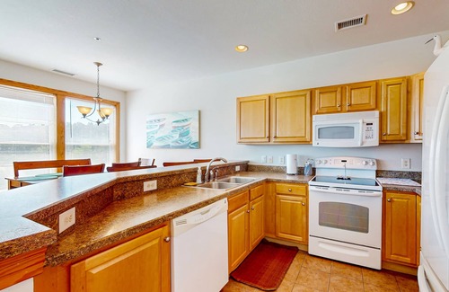 Bermuda Bay Casa | Dog-friendly water-view home with pool & balcony