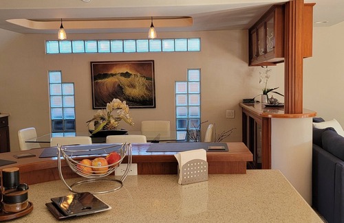 Capistrano Beach Casa | Historic Capo Bch Home-Minutes to Harbor & Beaches- Nu Remodel-Hot Tub, AC, WIFI