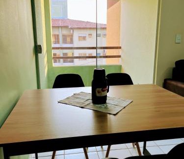 Imperatriz Apartamento | Dois quartos com ar, dois banheiros, duas camas de casal