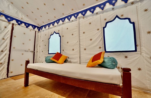 Khuri Hotel | Dolatgarh Desert Camp