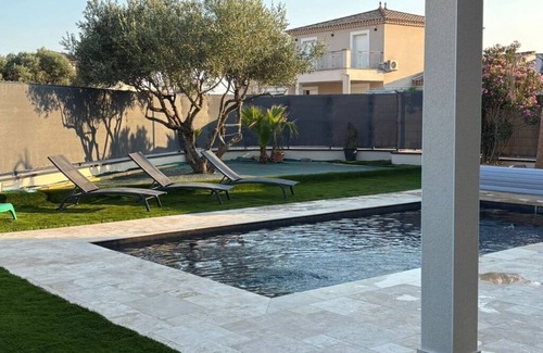 Beaucaire Casa | Dolce Vita Elegant and comfortable new villa with heated pool for 12 people