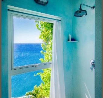 Falmouth Harbour Cama Y Desayuno | Dolcevita Cliff Resort Dieppe bay by KlabHouse