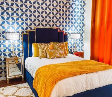North Nashville Casa | Dolly's Art Deco - Luxe Stay Near Broadway