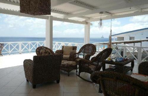 Lagun Casa | Dolphin Hearthouse