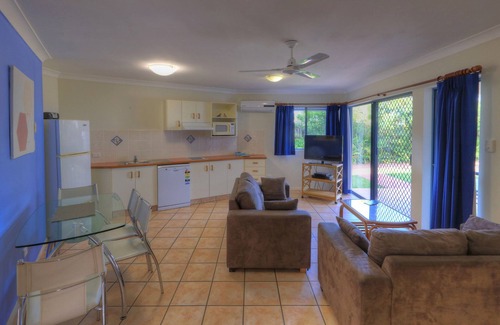 Tin Can Bay Apartamento | Dolphin Waters Tin Can Bay