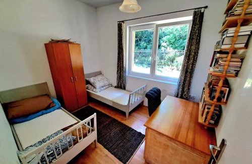 gmina Lubien Casa | Dom z tarasem wśród pól i lasu - przestronny salon, blisko natury