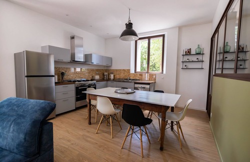 Saint-Genis Cabaña | Gîte-Canigou-Baño privado-Vista al patio
