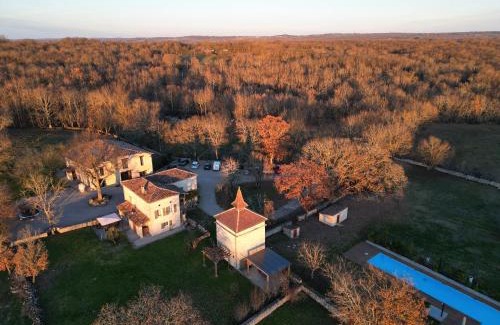 Septfonds Casa | Domaine de Fangal, Pgeonnier 2p, maison 8p - piscine 25m - gîtes climatisés