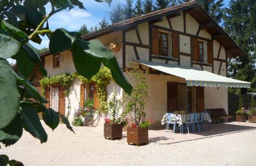 Mantenay-Montlin Casa | Domaine des Charmilles