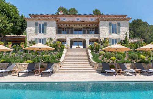 Montauroux Villa | Domaine Des Parfums - Siete Habitaciones Villa, Capacidad 14