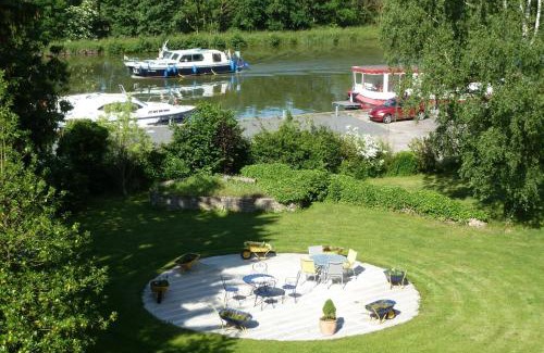 Maizieres-les-Vic Casa | Domaine du Port Sainte Marie