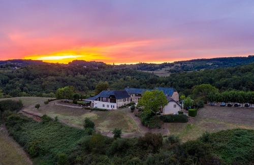 Perpezac-le-Blanc Casa | Domaine Leyvinie, gite Mourvedre, 10 minutes from the Dordogne River
