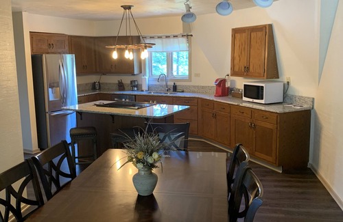 Wayland Casa | Dome-Ravenna OH - Football Hall of Fame - 1 mi West Branch State Park-Fish-Hike