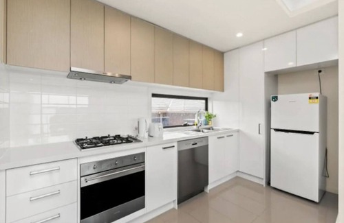 Chadstone Casa | Domi Rentals - The Chadstone Townhouse