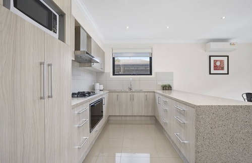 Chelsea Casa | Domi Rentals - The Chelsea Residence