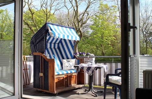 Wangerooge Apartamento | "Domicilio en el faro", terraza sur m. Silla de playa central