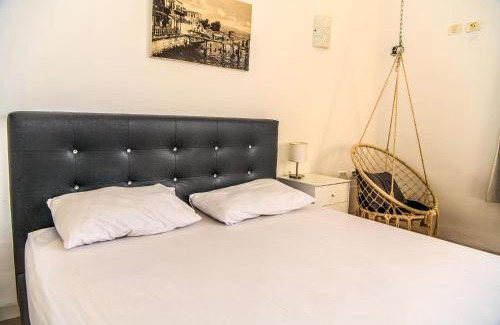 Tiberias Old City Cabina | Domos Tiberias דומוס טבריה