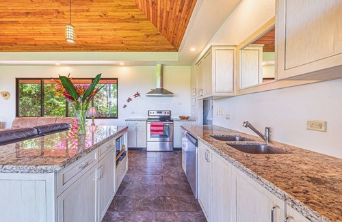 Hatillo Villa | Don Pedro: perfecto para parejas y familias, personal en el lugar, comunidad cerrada, Roa pavimentada