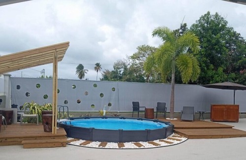 Mediania Baja Casa | Don Wilo's Retreat (near beaches, private pool)