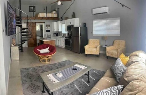 Lakehead-Lakeshore Cabaña | Doney Creek Studio