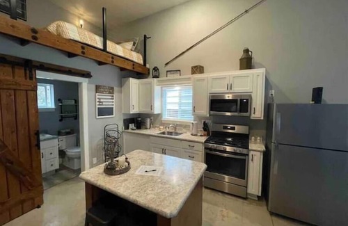 Lakehead-Lakeshore Cabaña | Doney Creek Studio