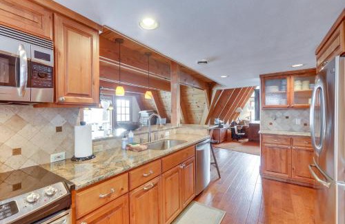 Truckee Casa | Donner Lake Views Rustic Truckee Cabin!