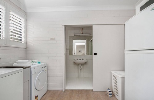 Lilli Pilli Casa | George Bass Drive 200 Beach Front Holiday Living