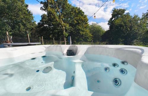 Bonnybridge Casa | Doocot At Bonnyside House - New Hot Tub Aug 2025