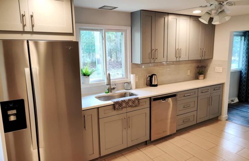Sturgeon Bay Casa | Door County Cottage, near Haines Beach!